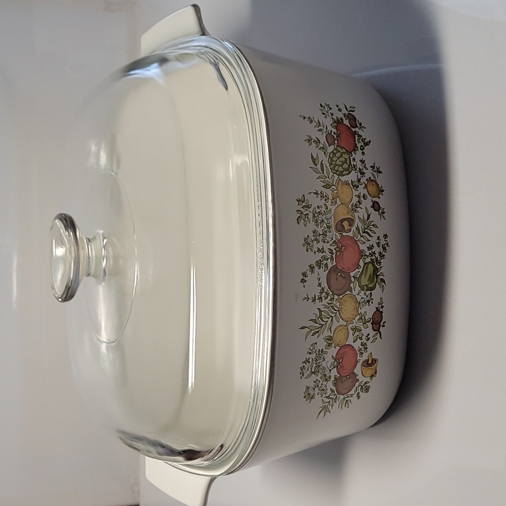 Vintage corningware A-5-B 5L spice of life made in Canada